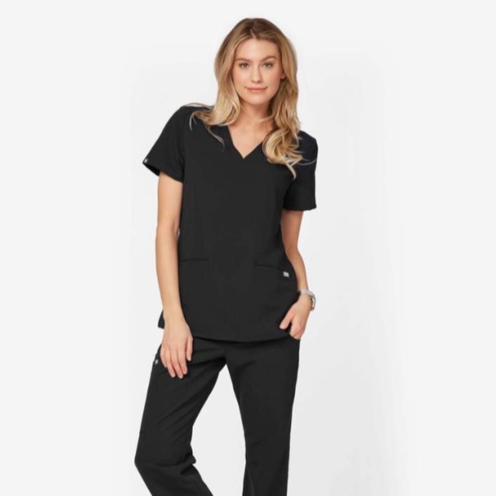 Figs- Casma top size small, black.